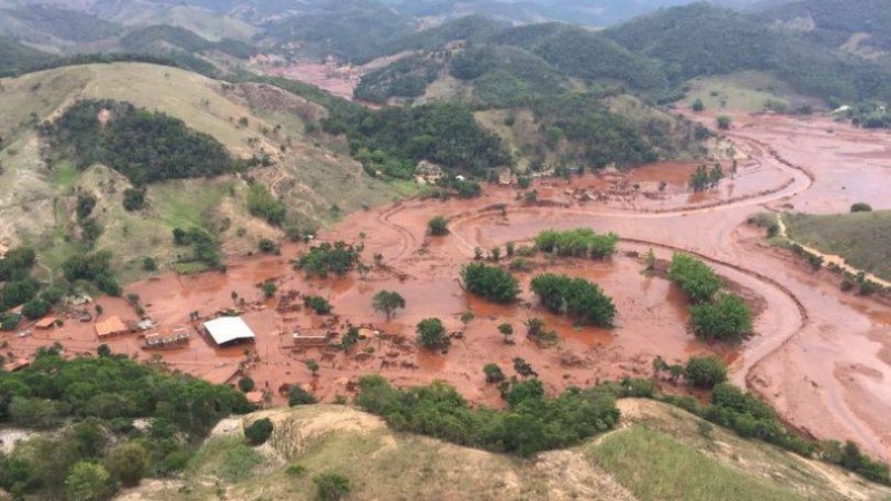 Samarco reconhece chance de rompimento de outras barragens