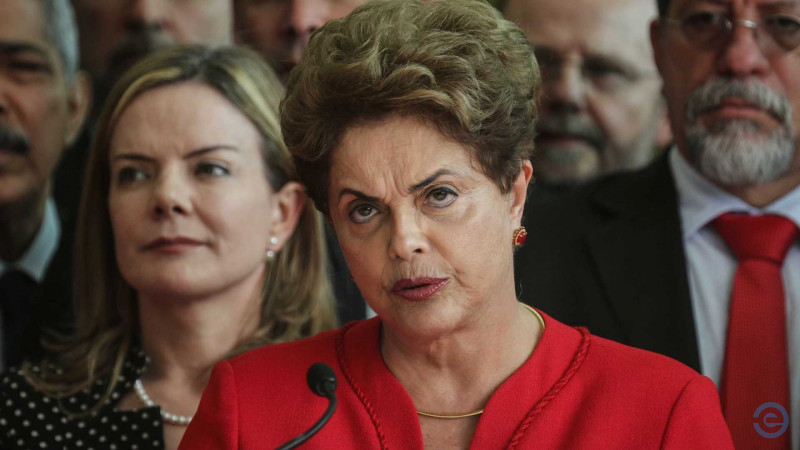 Dilma e conselho da Petrobras são processados por Pasadena