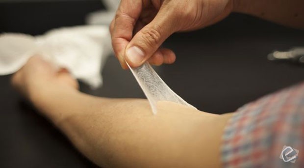 Cientistas desenvolvem 'segunda pele' para esconder rugas e olheiras